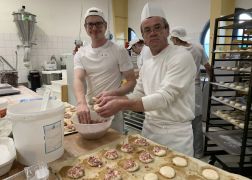 Baecker Czech In Jena Feierte 25 Jaehriges 0008